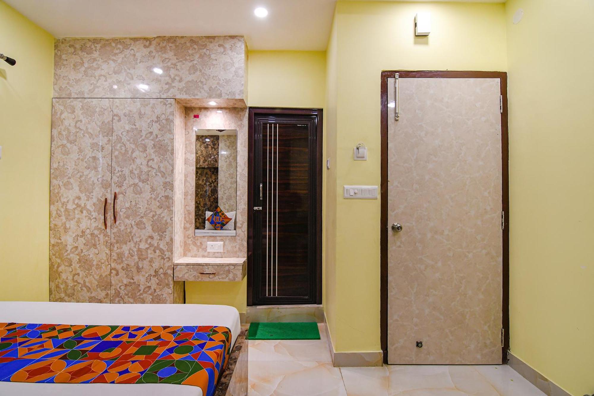 כלכותה Hotel Divine Chariot מראה חיצוני תמונה