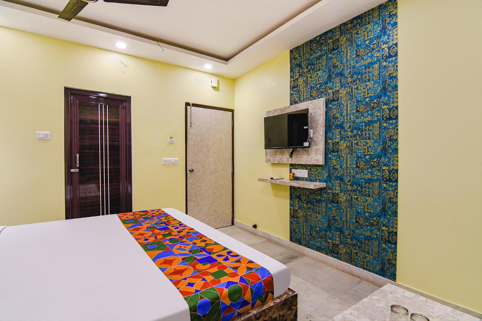 כלכותה Hotel Divine Chariot מראה חיצוני תמונה